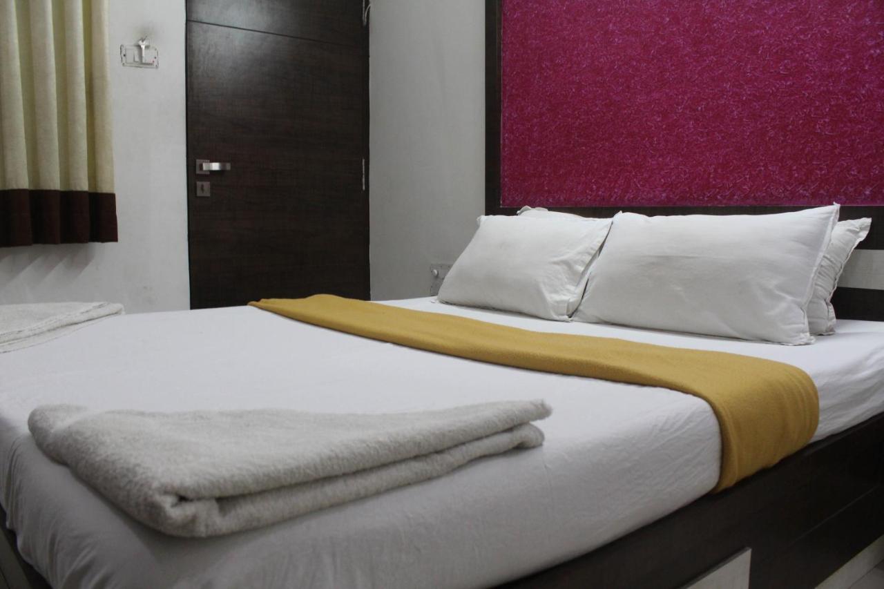 Hotel Ambica Daman Exterior foto